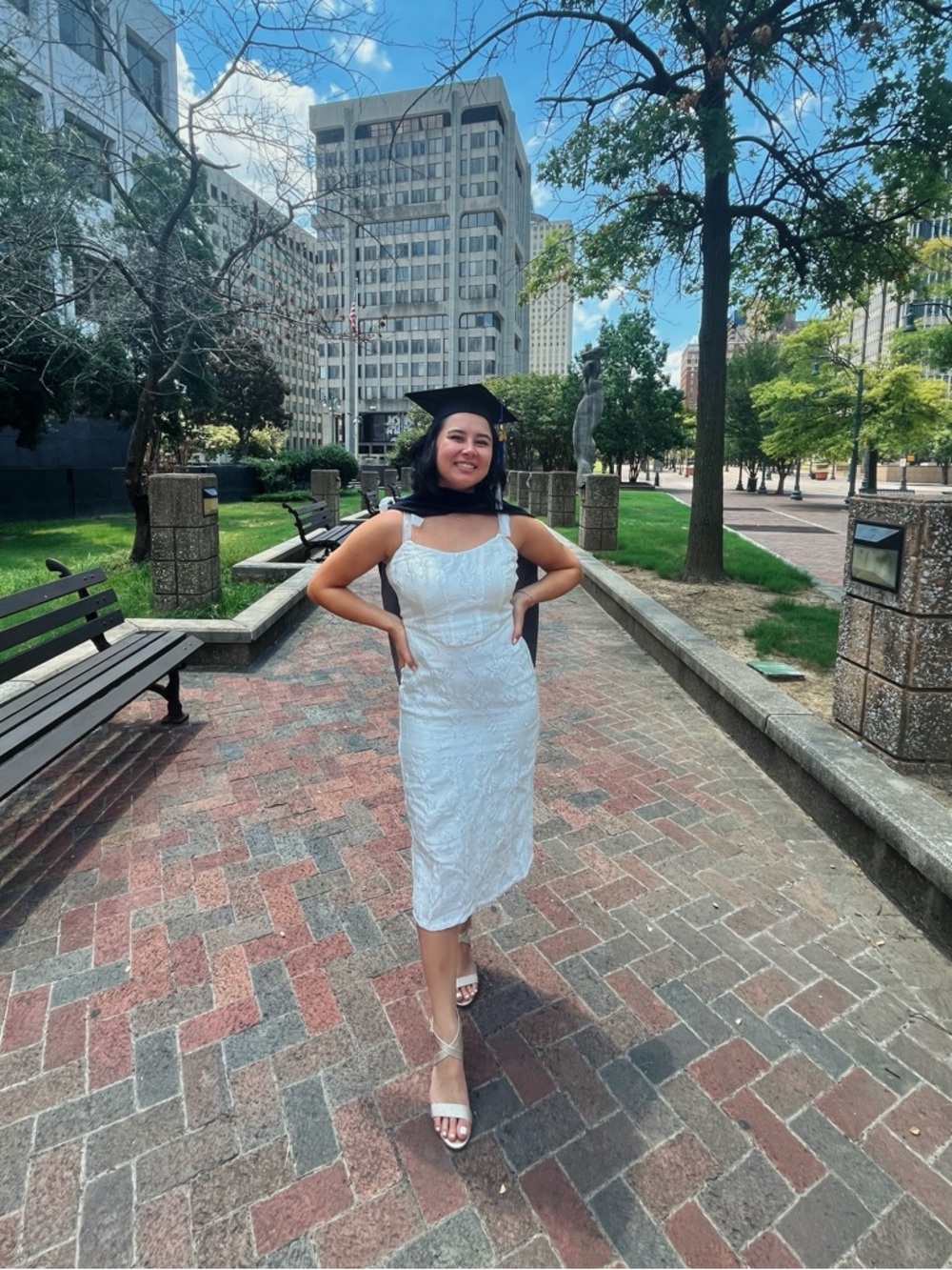 LULU’S WHITE GRADUATION OR BRIDAL DRESS